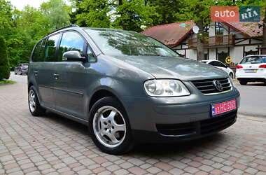 Мінівен Volkswagen Touran 2007 в 