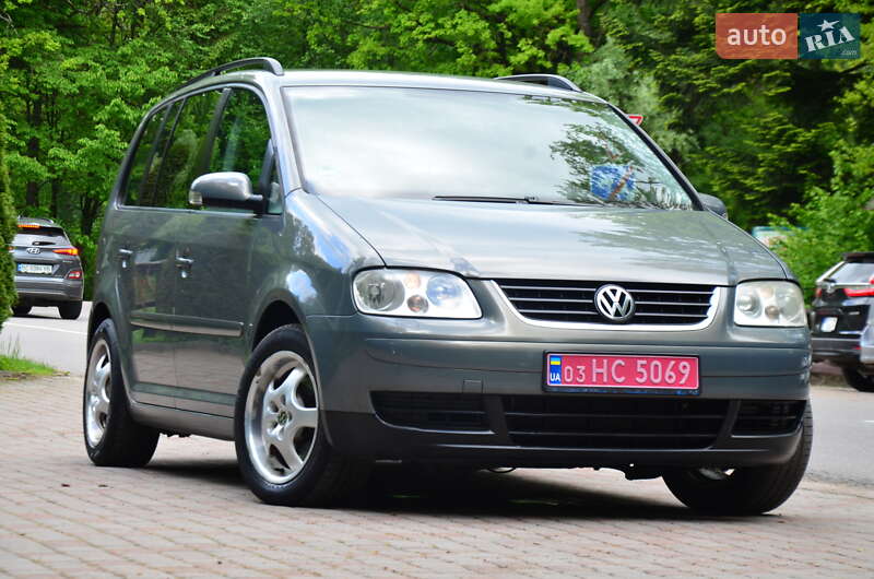 Мінівен Volkswagen Touran 2007 в 