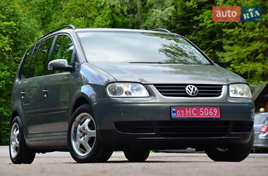 Мінівен Volkswagen Touran 2007 в 