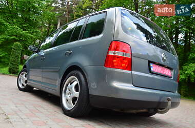 Мінівен Volkswagen Touran 2007 в 