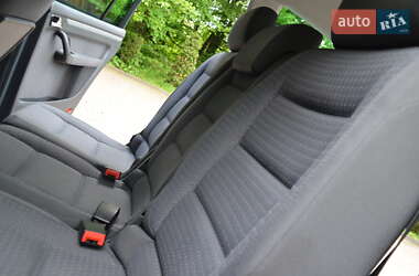 Мінівен Volkswagen Touran 2007 в 
