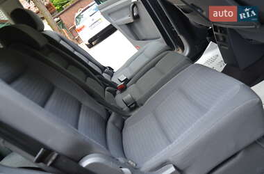 Мінівен Volkswagen Touran 2007 в 