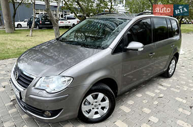 Мінівен Volkswagen Touran 2008 в 