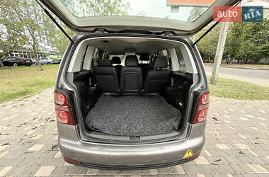 Мінівен Volkswagen Touran 2008 в 