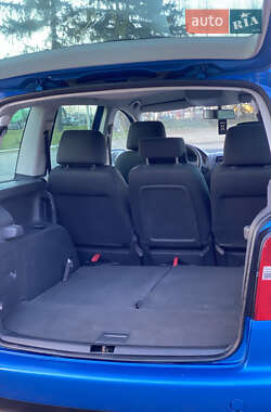 Минивэн Volkswagen Touran 2005 в 