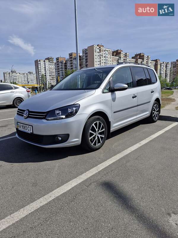Volkswagen Touran 2012