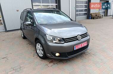 Мінівен Volkswagen Touran 2011 в 