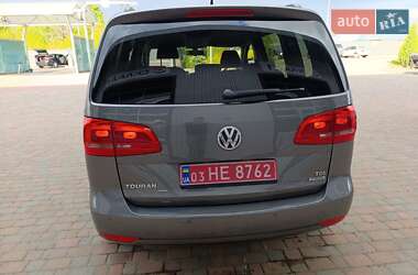 Мінівен Volkswagen Touran 2011 в 