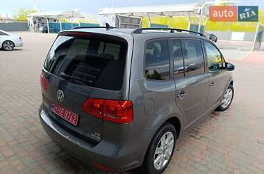 Мінівен Volkswagen Touran 2011 в 