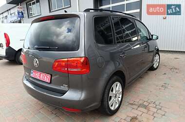 Мінівен Volkswagen Touran 2011 в 