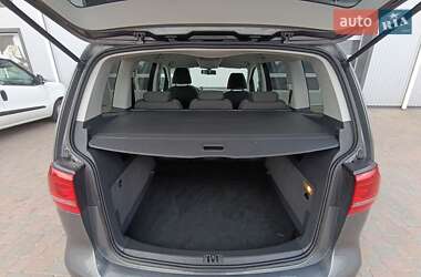 Мінівен Volkswagen Touran 2011 в 