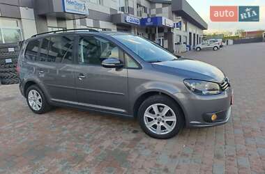 Мінівен Volkswagen Touran 2011 в 