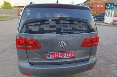 Мінівен Volkswagen Touran 2011 в 