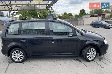 Мінівен Volkswagen Touran 2003 в 