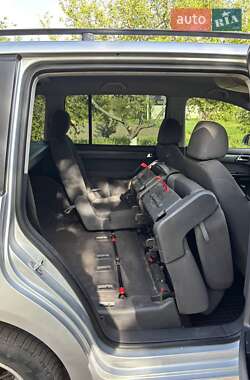 Минивэн Volkswagen Touran 2003 в 