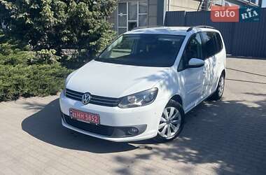 Мінівен Volkswagen Touran 2015 в 