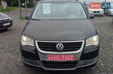 Минивэн Volkswagen Touran 2009 в 