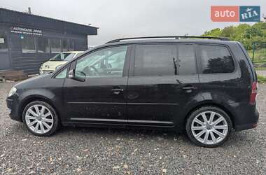 Минивэн Volkswagen Touran 2009 в 