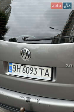 Минивэн Volkswagen Touran 2008 в 
