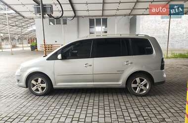 Минивэн Volkswagen Touran 2008 в 