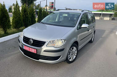 Мінівен Volkswagen Touran 2008 в Харкові