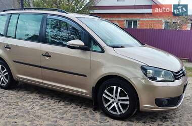 Минивэн Volkswagen Touran 2011 в Старой Выжевке