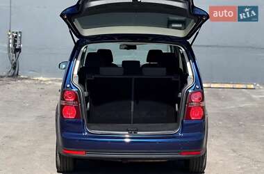 Минивэн Volkswagen Touran 2008 в 