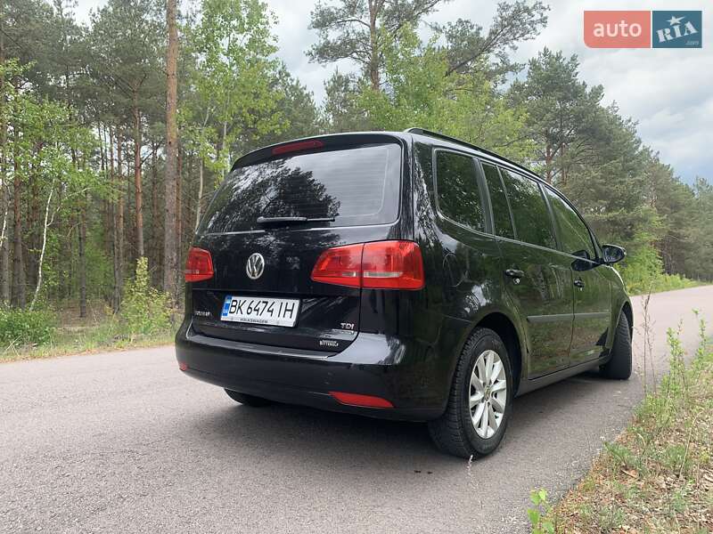 Мінівен Volkswagen Touran 2011 в Зарічному
