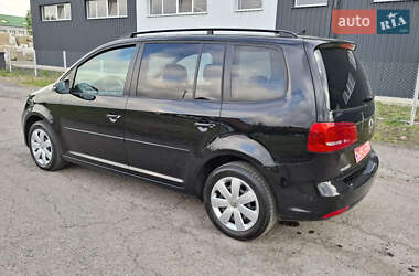 Минивэн Volkswagen Touran 2013 в 