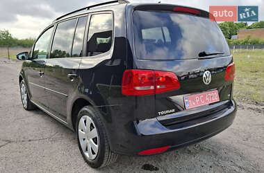 Минивэн Volkswagen Touran 2013 в 