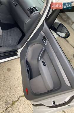 Минивэн Volkswagen Touran 2010 в 
