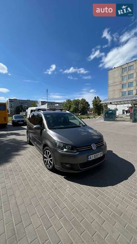 Минивэн Volkswagen Touran 2011 в Белой Церкви