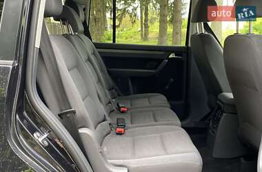 Мінівен Volkswagen Touran 2009 в 