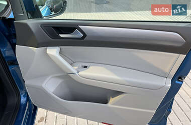 Микровэн Volkswagen Touran 2016 в 