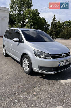 Минивэн Volkswagen Touran 2012 в Балаклее