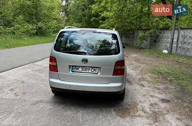 Минивэн Volkswagen Touran 2005 в 