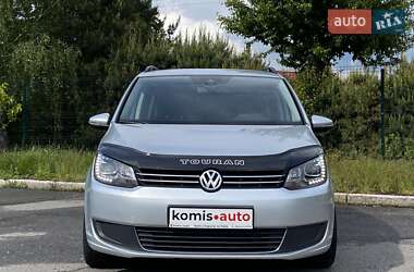 Мінівен Volkswagen Touran 2013 в 