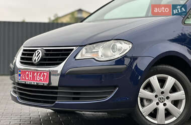 Минивэн Volkswagen Touran 2009 в 