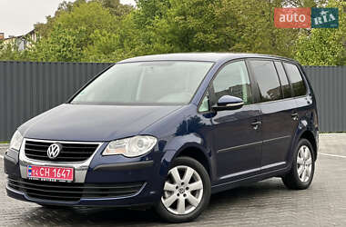 Минивэн Volkswagen Touran 2009 в 