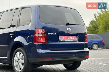 Минивэн Volkswagen Touran 2009 в 