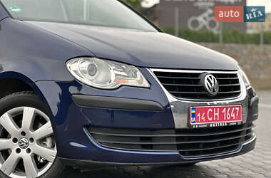 Минивэн Volkswagen Touran 2009 в 
