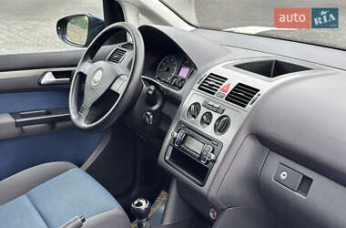 Минивэн Volkswagen Touran 2009 в 