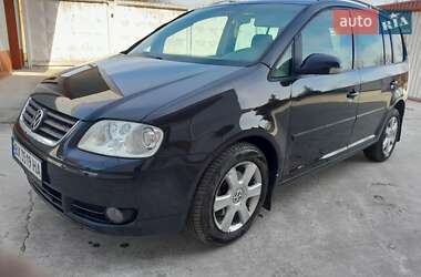 Мінівен Volkswagen Touran 2004 в Ярмолинцях