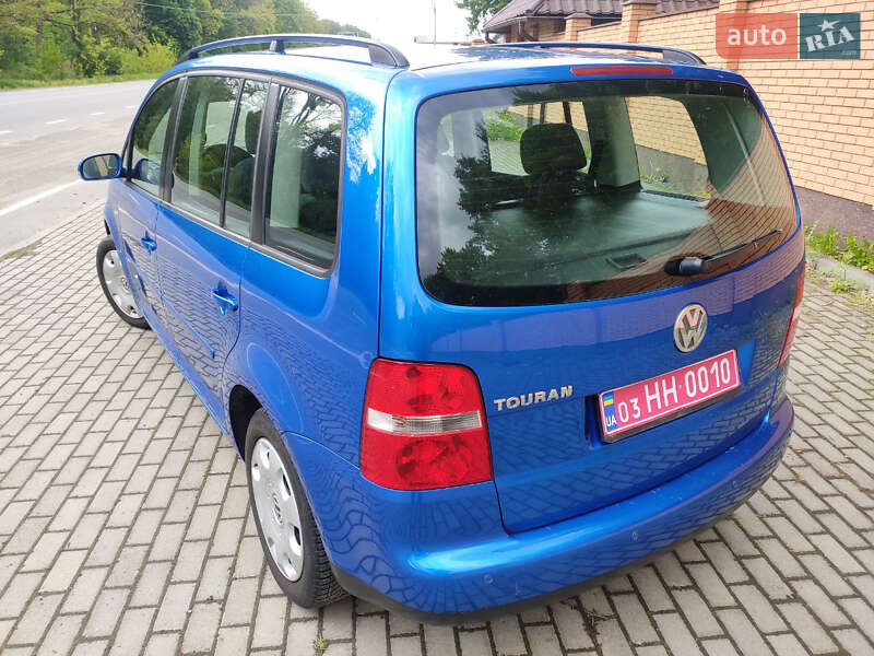 Минивэн Volkswagen Touran 2005 в Красилове