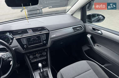 Мікровен Volkswagen Touran 2016 в 