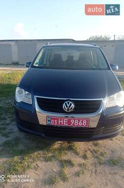 Мінівен Volkswagen Touran 2007 в Луцьку