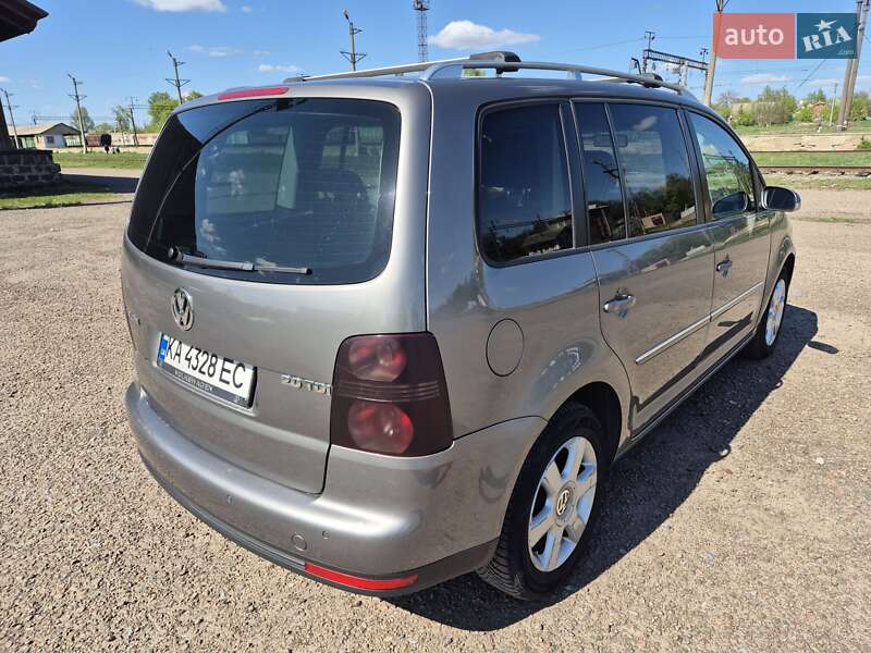 Минивэн Volkswagen Touran 2007 в Бердичеве