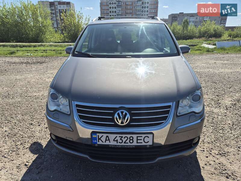 Минивэн Volkswagen Touran 2007 в Бердичеве