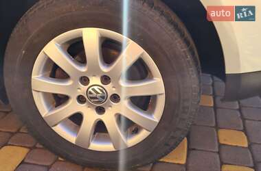 Минивэн Volkswagen Touran 2003 в 