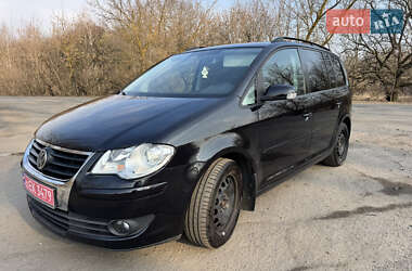 Минивэн Volkswagen Touran 2008 в Нежине